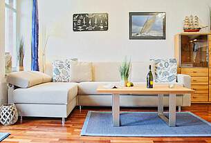 Wohnzimmer in der Ferienwohnung 07 der Villa Seegarten