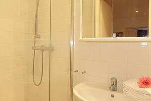 2. Duschbad Ferienwohnung 02 Villa Seebach 