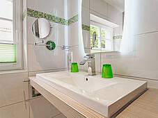 Badezimmer Ferienwohnung 01 Delfin Strandvilla Muschel