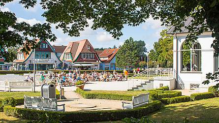 Kurpark an der Promenade Boltenhagen