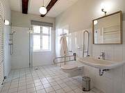 Ferienwohnung 11 'Turm' - großes Duschbad im Erdgeschoss