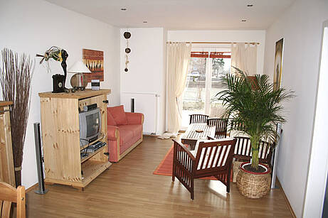Wohnzimmer der Ferienwohnung 02 in der Villa Wagenknecht