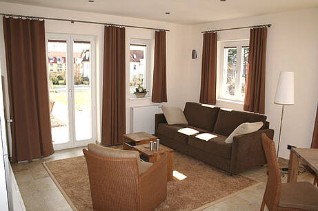 Wohnzimmer Ferienwohnung 04 Villa Wagenknecht Wohnzimmer der Ferienwohnung 04 in der Villa Wagenknecht