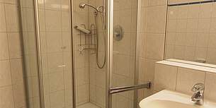 Badezimmer Ferienwohnung 02 Villa Seegarten