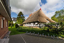 Seitenansicht der Villa Sonnengarten in Boltenhagen