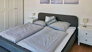 Schlafzimmer Ferienwohnung 02 Villa Seegarten