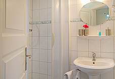Badezimmer Ferienwohnung 02 Landhaus Victoria