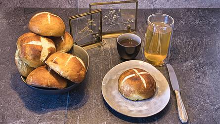 Laugenbrötchen backen