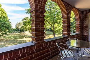 Balkon der Ferienwohnung 06 in der Villa Höger