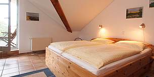 Schlafzimmer Ferienwohnung 10 Villa Seegarten