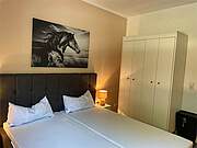 Ferienwohnung 01 'Meeresrauschen' - Schlafzimmer